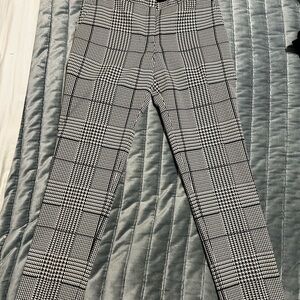 Theory Black and White Ankle Cropped Pants